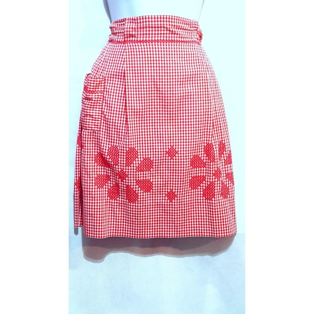 Vintage Half Apron Red Gingham Check Pocket Cross Stitch Flowers